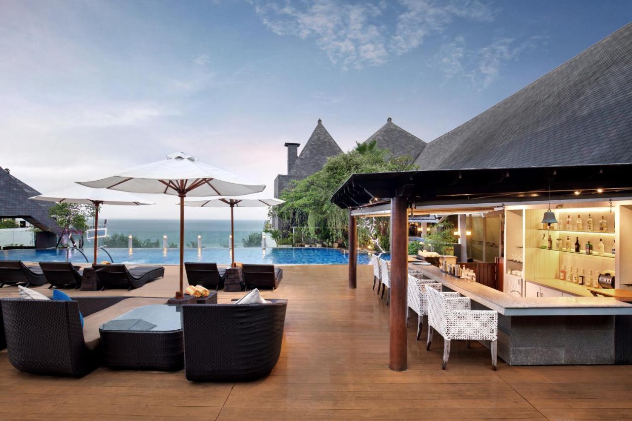 库塔海滩遗产酒店 - 由雅高酒店集团管理 庫塔 外观 照片 The Pool Bar