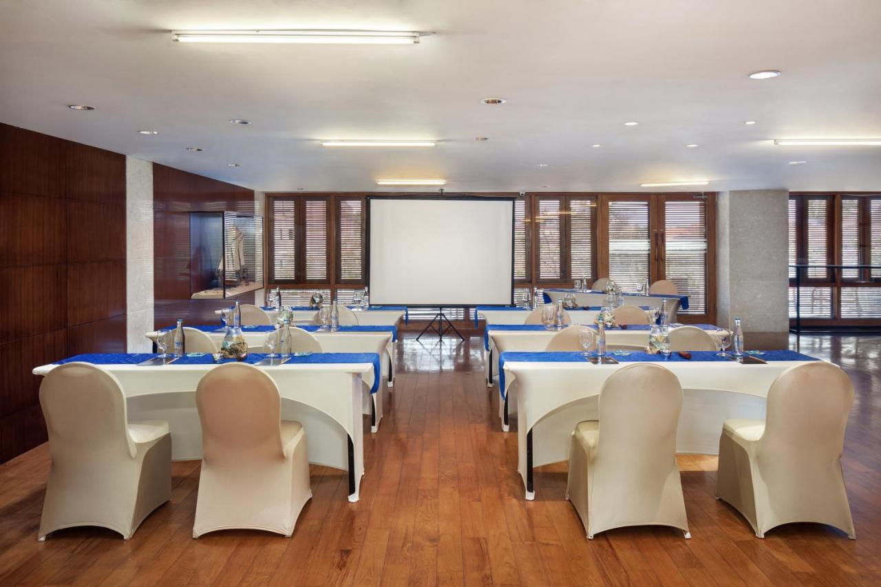 库塔海滩遗产酒店 - 由雅高酒店集团管理 庫塔 外观 照片 Meeting room