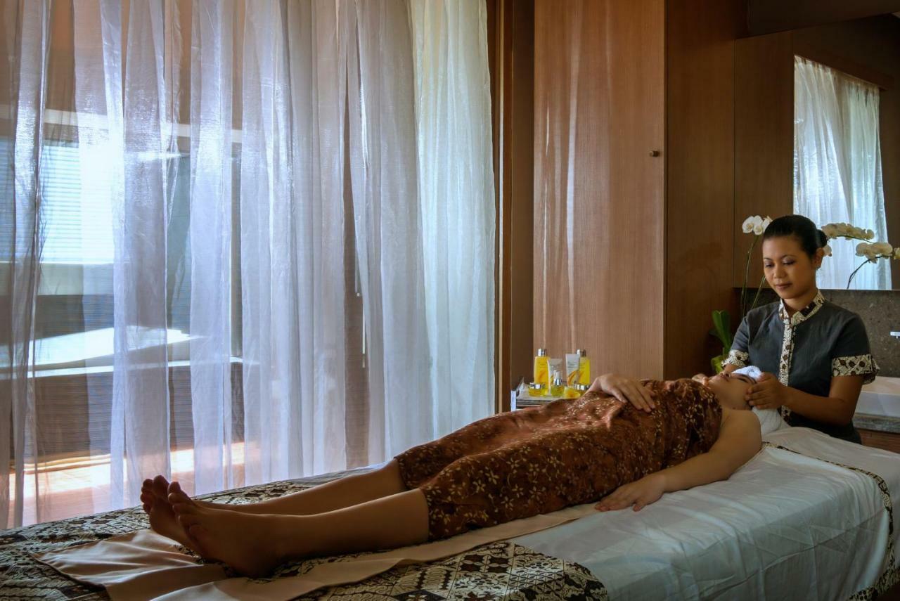 库塔海滩遗产酒店 - 由雅高酒店集团管理 庫塔 外观 照片 Thai spa treatment
